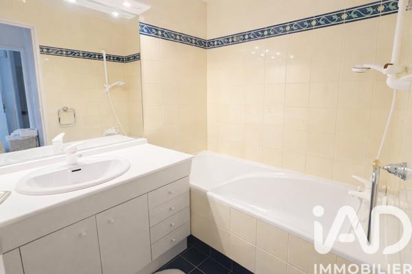 Appartement à vendre 4 pièces 84 m² Courbevoie