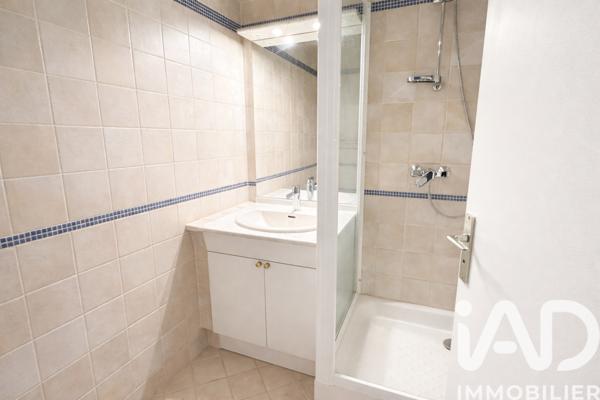 Appartement à vendre 4 pièces 84 m² Courbevoie