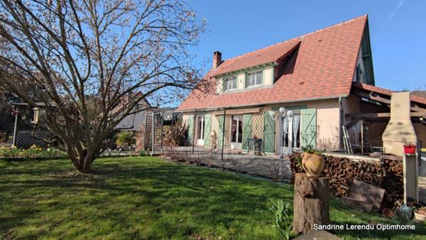 VILLAGE D'ALIZAY – A VENDRE Maison Familiale avec jardin paysager 5 Pièces - Sous-sol complet. Accès Gare à pied