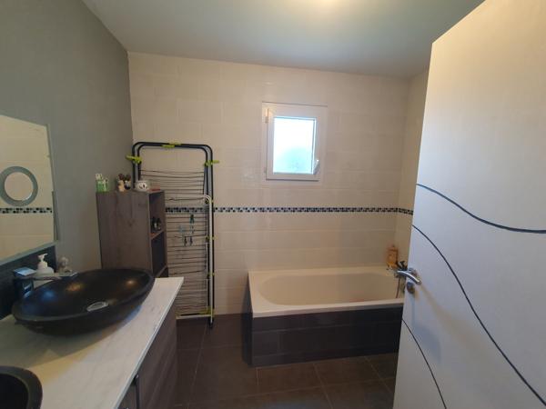 À Hagetmau, maison avec terrasse à acheter avec SN AGENCE TACHON À Hagetmau, maison avec terrasse à acheter avec SN AGENCE TACHON