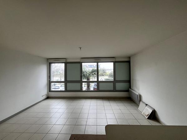 Proche Base navale, Appartement T2 de 47 m².