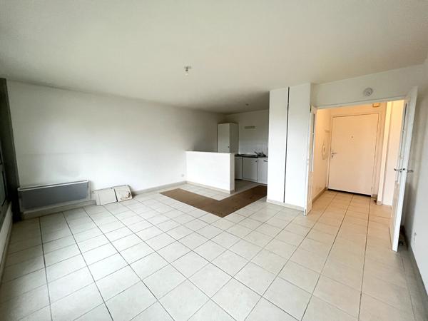 Proche Base navale, Appartement T2 de 47 m².