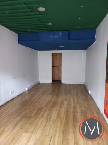 LOCATION LOCAL COMMERCIAL 80m2