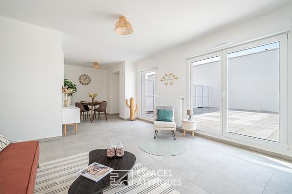 Toit terrasse à Corbas avec garage double