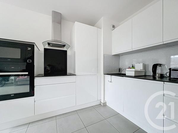 Appartement T3 à vendre  3 pièces - 66,06 m2 ST CYR L ECOLE - 78