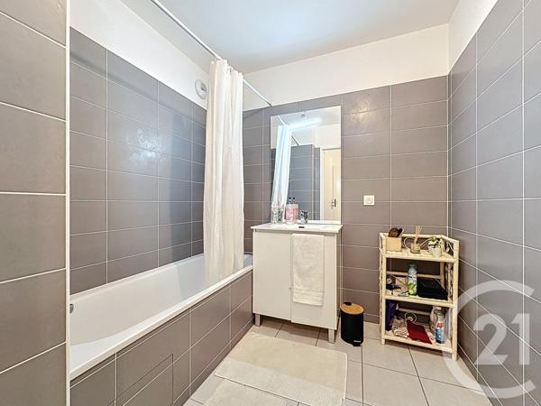Appartement T3 à vendre  3 pièces - 66,06 m2 ST CYR L ECOLE - 78