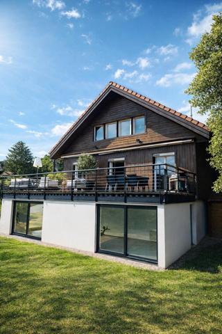 GÉRARDMER – CHALET FAMILIAL RÉNOVÉ VUE PANORAMIQUE