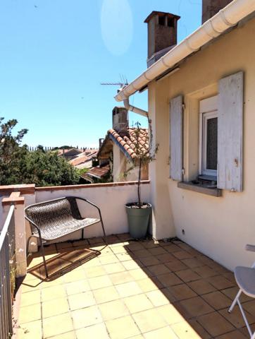 APPARTEMENT DE CHARME, T4 78M² AVEC TERRASSE 15M² , 5MN DES HALLES