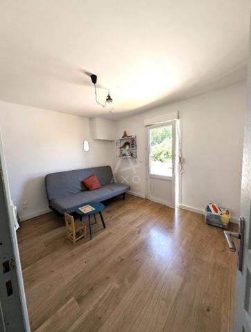 APPARTEMENT DE CHARME, T4 78M² AVEC TERRASSE 15M² , 5MN DES HALLES