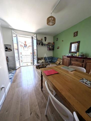 APPARTEMENT DE CHARME, T4 78M² AVEC TERRASSE 15M² , 5MN DES HALLES