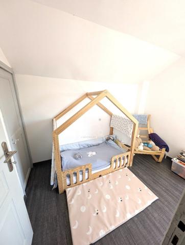 APPARTEMENT DE CHARME, T4 78M² AVEC TERRASSE 15M² , 5MN DES HALLES