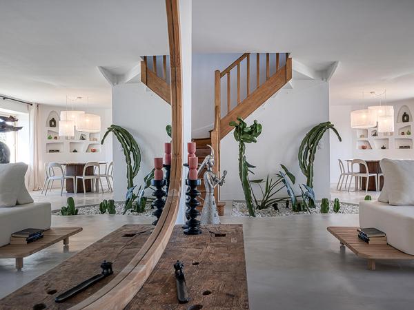 Maison de caractère aux lignes organiques en bord de Loire