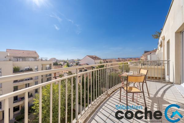 Lyon (69003) Exclusivité Montchat T2 avec terrasse au calme !