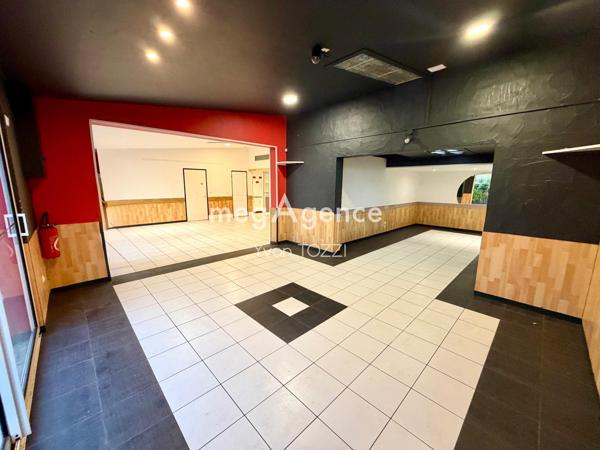 Local Commercial à Les Sables-d'Olonne, 85100 - 5 pièces 140m²