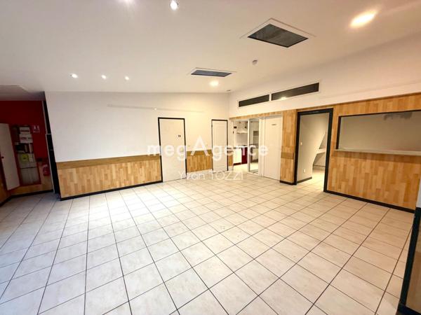 Local Commercial à Les Sables-d'Olonne, 85100 - 5 pièces 140m²