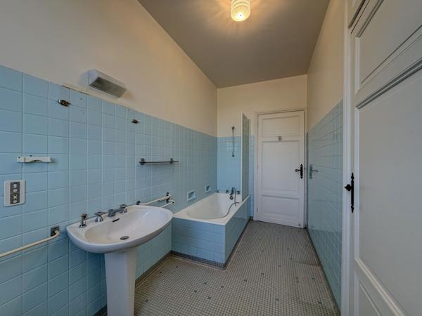 Pujols (47300) PUJOLS, MAISON SUR 2 NIVEAUX D'ENVIRON 225 M², 6 CHAMBRES SUR 2 459M² DE TERRAIN