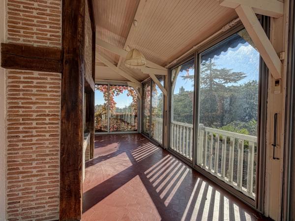 Pujols (47300) PUJOLS, MAISON SUR 2 NIVEAUX D'ENVIRON 225 M², 6 CHAMBRES SUR 2 459M² DE TERRAIN