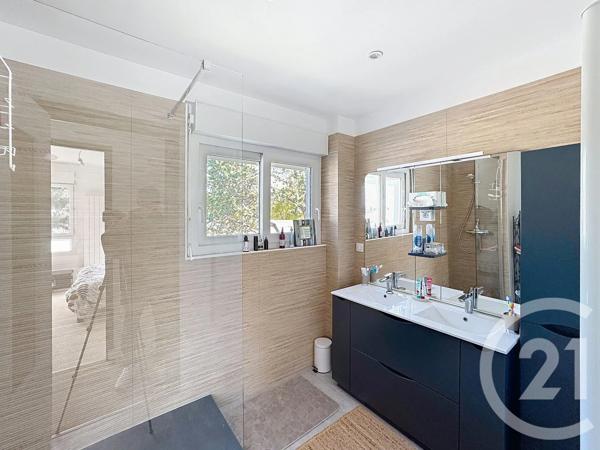 Appartement T5 à vendre  5 pièces - 106,07 m 2   LA BAULE  - 44