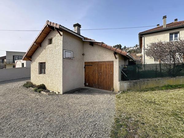Maison au calme, vue montagnes, secteur résidentiel