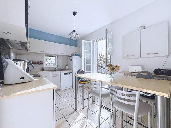 Maison au calme, vue montagnes, secteur résidentiel