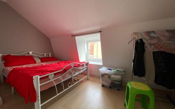 Appartement à louer    4 pièces •  La Chapelle-d'Armentières