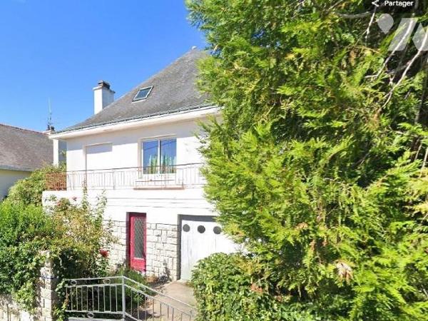 REDON CENTRE-GARE - 143/198M - A proximité écoles et commodités, Maison indépendante de 239 m²,...