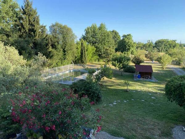 Propriété landaise alliant tradition, confort modernisé et nature préservée