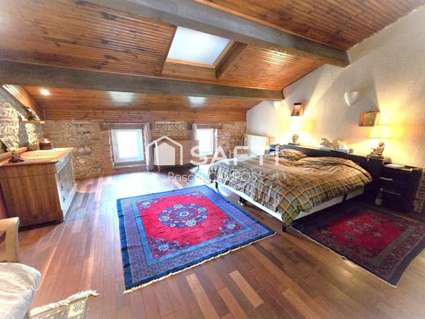 Domaine de 282m² habitable sur 12,8 hectares de terre