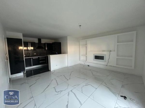 Appartement à louer 3 pièces 66m² Épinay-sur-Seine (93800)