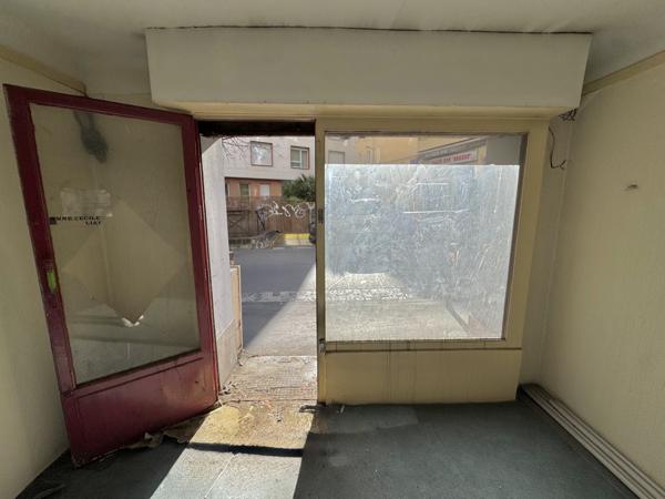 Marseille (13005) Garage / Local - 25m2 - Rue Saint Pierre