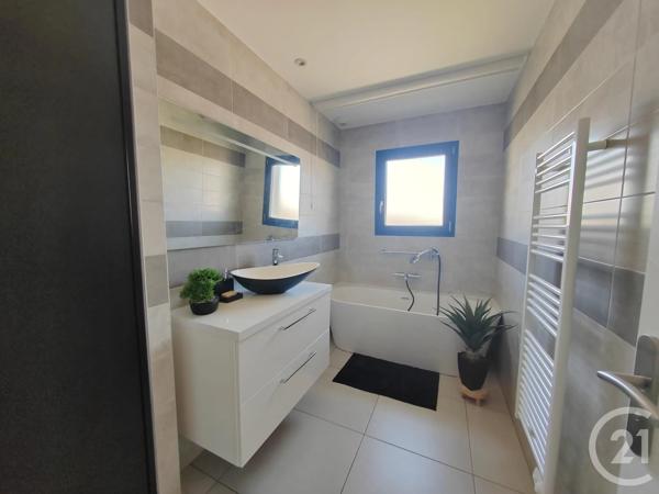 Maison à vendre  5 pièces - 125 m 2   LA ROCHE DE GLUN  - 26