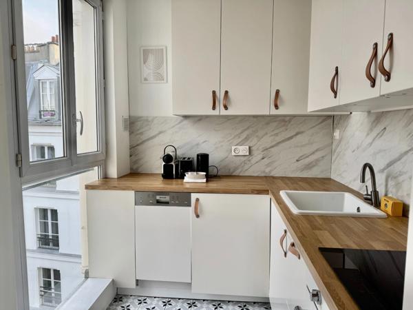 Dpt Paris (75), à vendre PARIS 9EME ARRONDISSEMENT appartement T2