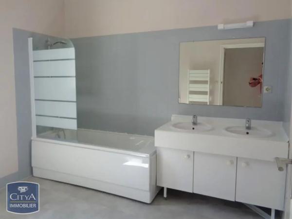 Maison à louer 5 pièces 142.09m² Saint-Nazaire (44600)