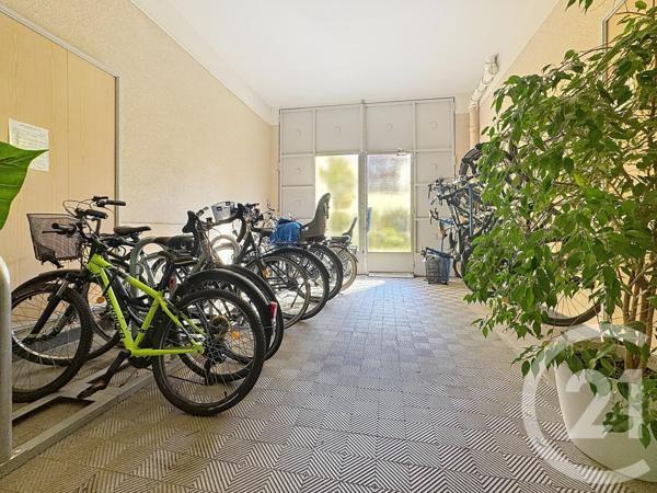 Appartement F2 à vendre  2 pièces - 42 m2 PARIS - 75020