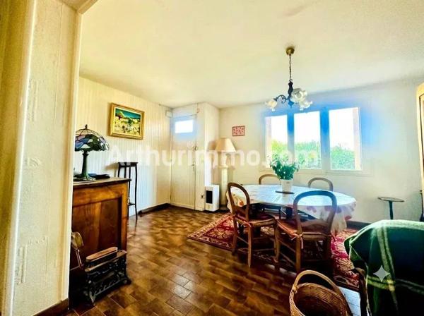 Vente                                                      Maison
                        
                     4 pièces                      80 m2                     à Béziers