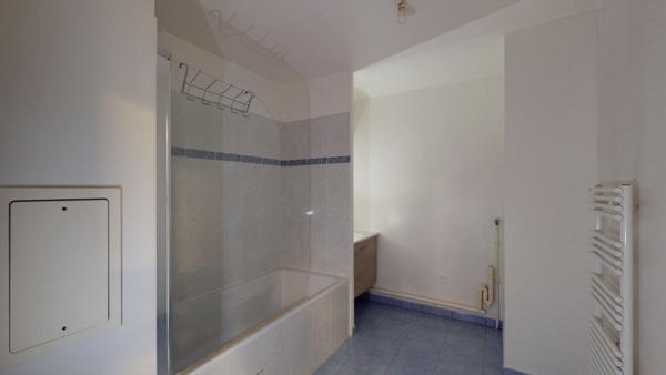 Appartement Chatenay Malabry 2 pièce(s) 43.27 m2 T10 ; Commerces ; Creps ; Parking