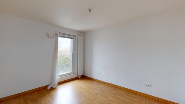 Appartement Chatenay Malabry 2 pièce(s) 43.27 m2 T10 ; Commerces ; Creps ; Parking