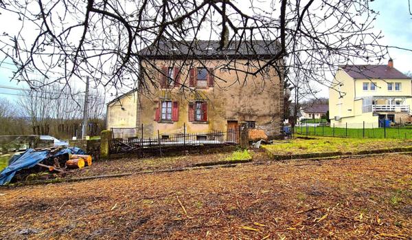 Maison 6 pièces avec grange et cave – Fort potentiel