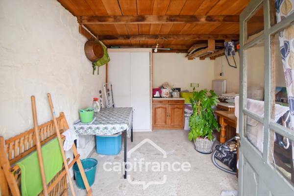 Maison de plain-pied entièrement rénovée avec jardin clos, dépendance et charme authentique – Secteur LONS LE SAUNIER (39000), BLETTERANS (39140), LOUHANS (71500)