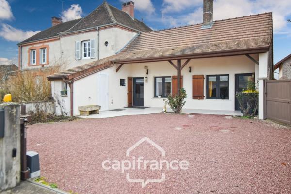 Maison de plain-pied entièrement rénovée avec jardin clos, dépendance et charme authentique – Secteur LONS LE SAUNIER (39000), BLETTERANS (39140), LOUHANS (71500)