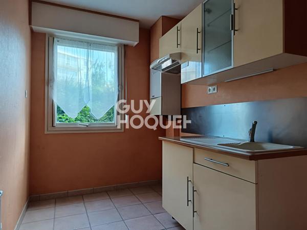 CHARMANT 2 PIECES AVEC JARDIN - A DEUX PAS DE CHARTRES