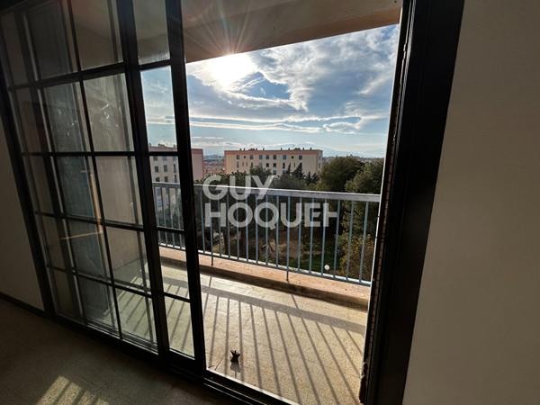 EXCLUSIVITE - À vendre à Perpignan (66000) Appartement 3 pièces, 2 balcons, cave, quartier Las Cobas
