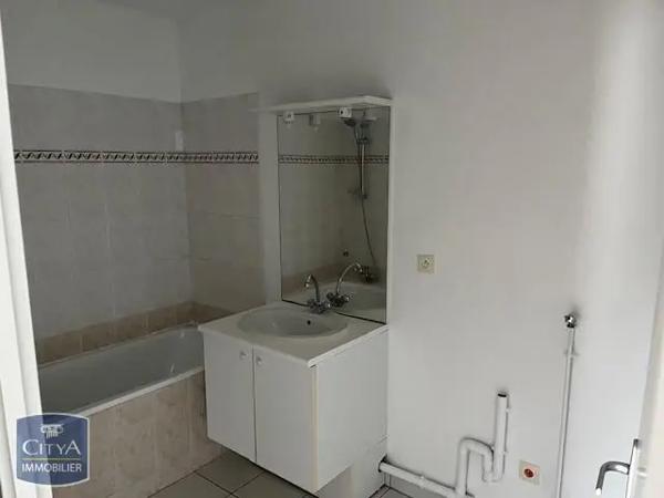 Appartement à louer 2 pièces 54.95m²