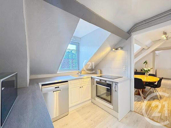 Appartement T3 à vendre  3 pièces - 43,67 m 2   BELFORT  - 90