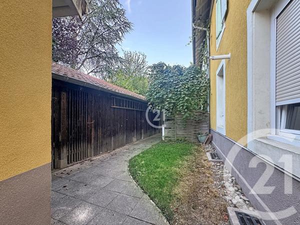 Appartement T3 à vendre  3 pièces - 43,67 m 2   BELFORT  - 90