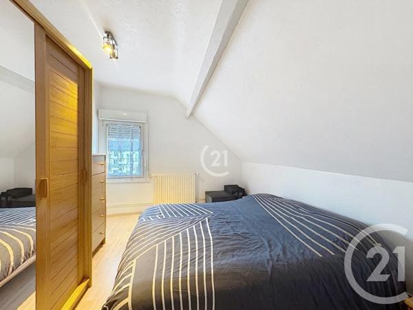 Appartement T3 à vendre  3 pièces - 43,67 m 2   BELFORT  - 90