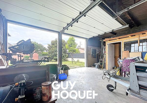 Villa 4 Chs + Bureau et Double Garage avec 600 m² de terrain environ - 71850 CHARNAY LES MACON