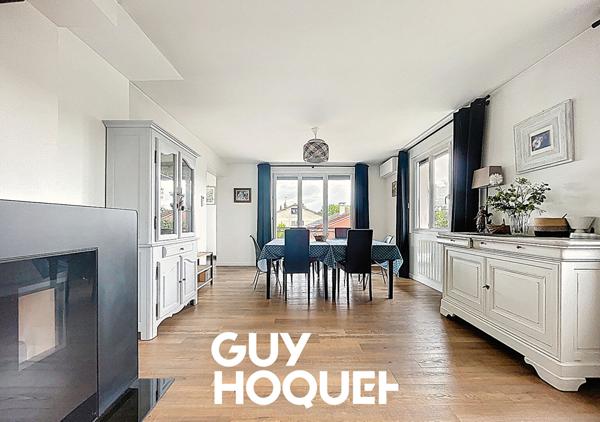 Villa 4 Chs + Bureau et Double Garage avec 600 m² de terrain environ - 71850 CHARNAY LES MACON