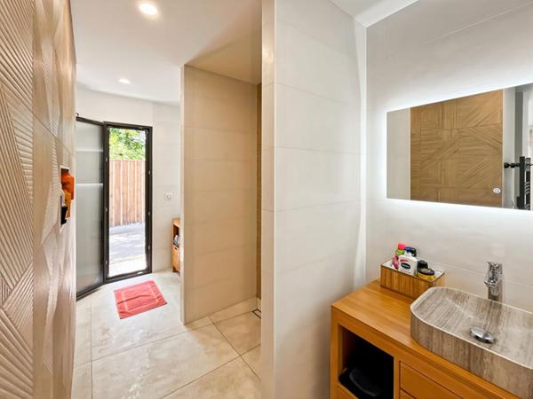 Maison Saint Jean D Illac 5 pièce(s) 210 m2