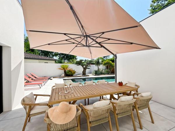 Maison Saint Jean D Illac 5 pièce(s) 210 m2